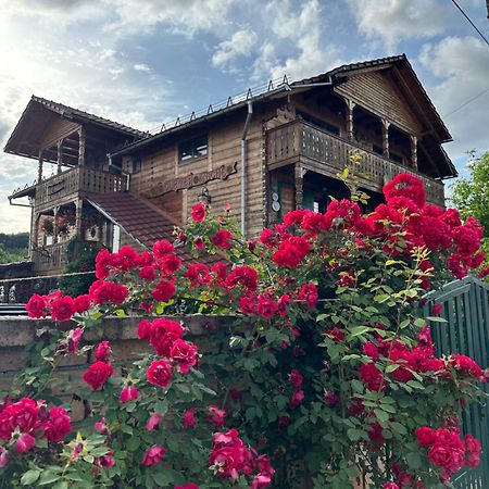 La Curtea Veche Appartement Lapus Buitenkant foto