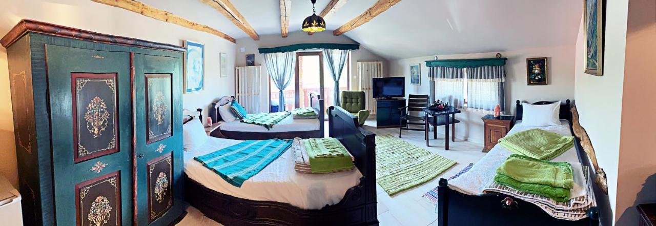 La Curtea Veche Appartement Lapus Buitenkant foto