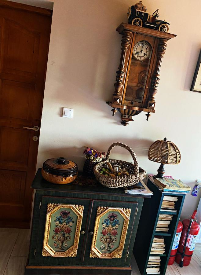 La Curtea Veche Appartement Lapus Buitenkant foto